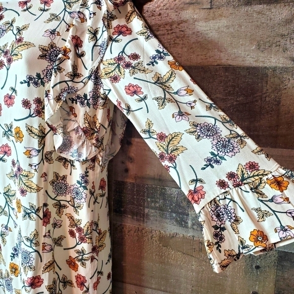 New Sanctuary Floral Ruffled Dress - Picture 5 of 7
